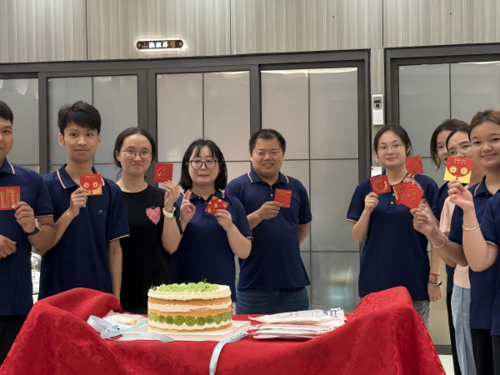 Latest company news about Nous célébrons notre deuxième trimestre avec joie et enthousiasme